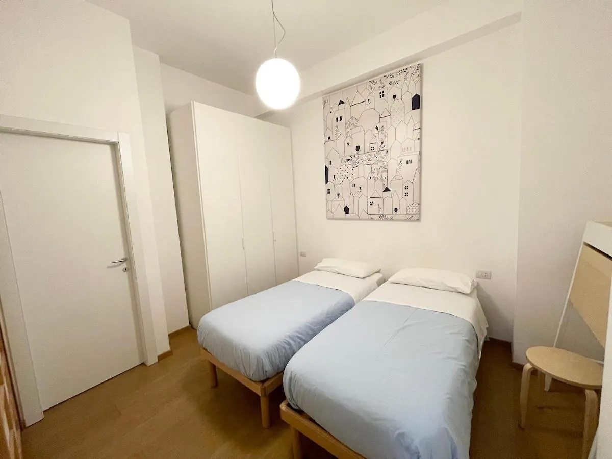Charming Apartment Centro Navigli Tortona Milan