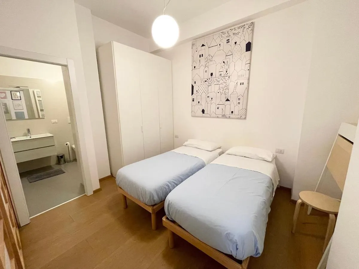 Charming Apartment Centro Navigli Tortona Milan